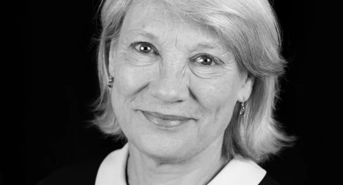 Andrée van Es