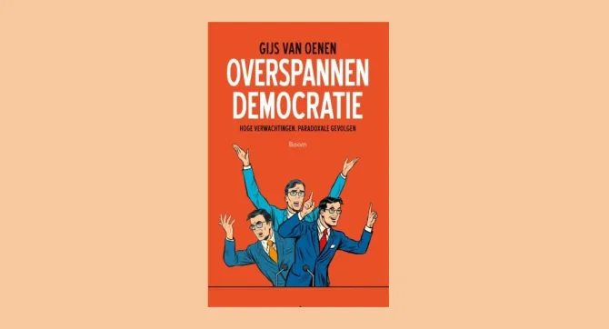 cover van 'Overspannen democratie'