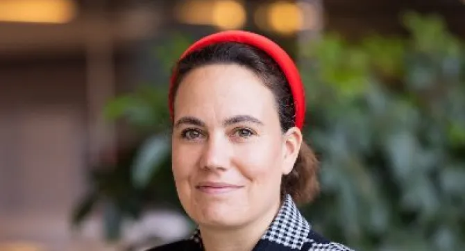 Sarah de Lange